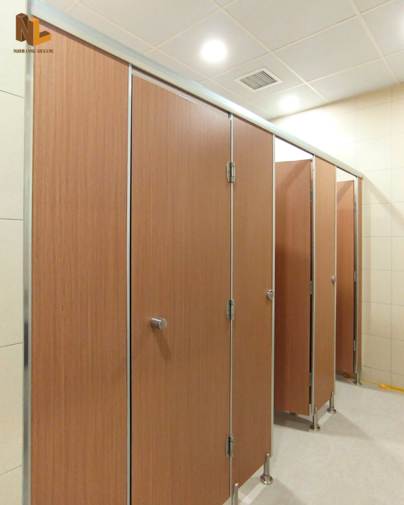 Vách Ngăn Vệ Sinh Có Những Loại Nào? Nên Chọn Loại Nào Cho Công Trình? 1 Vách ngăn vệ sinh Compact HPL